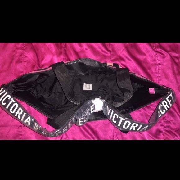 👛 sale! brand new! Victoria secret overnight bag! - Picture 4 of 7